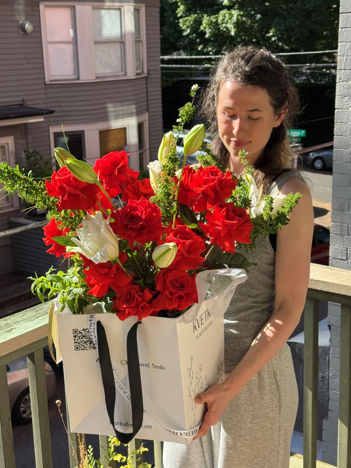 house plant bouquet Aurora | Luxury Red Roses & Lily Bouquet