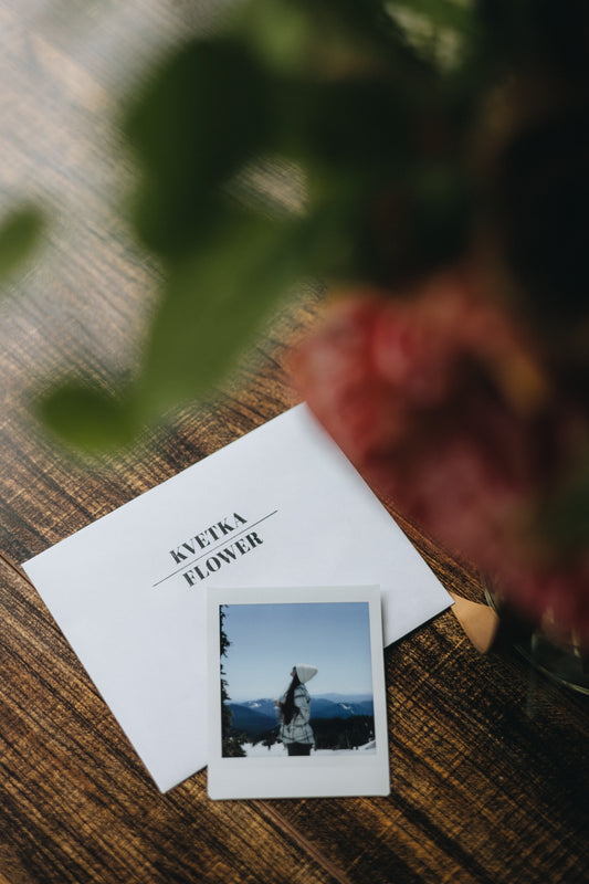 Polaroid Add-On | Personal Photo with Your Bouquet - Kvetka Flower