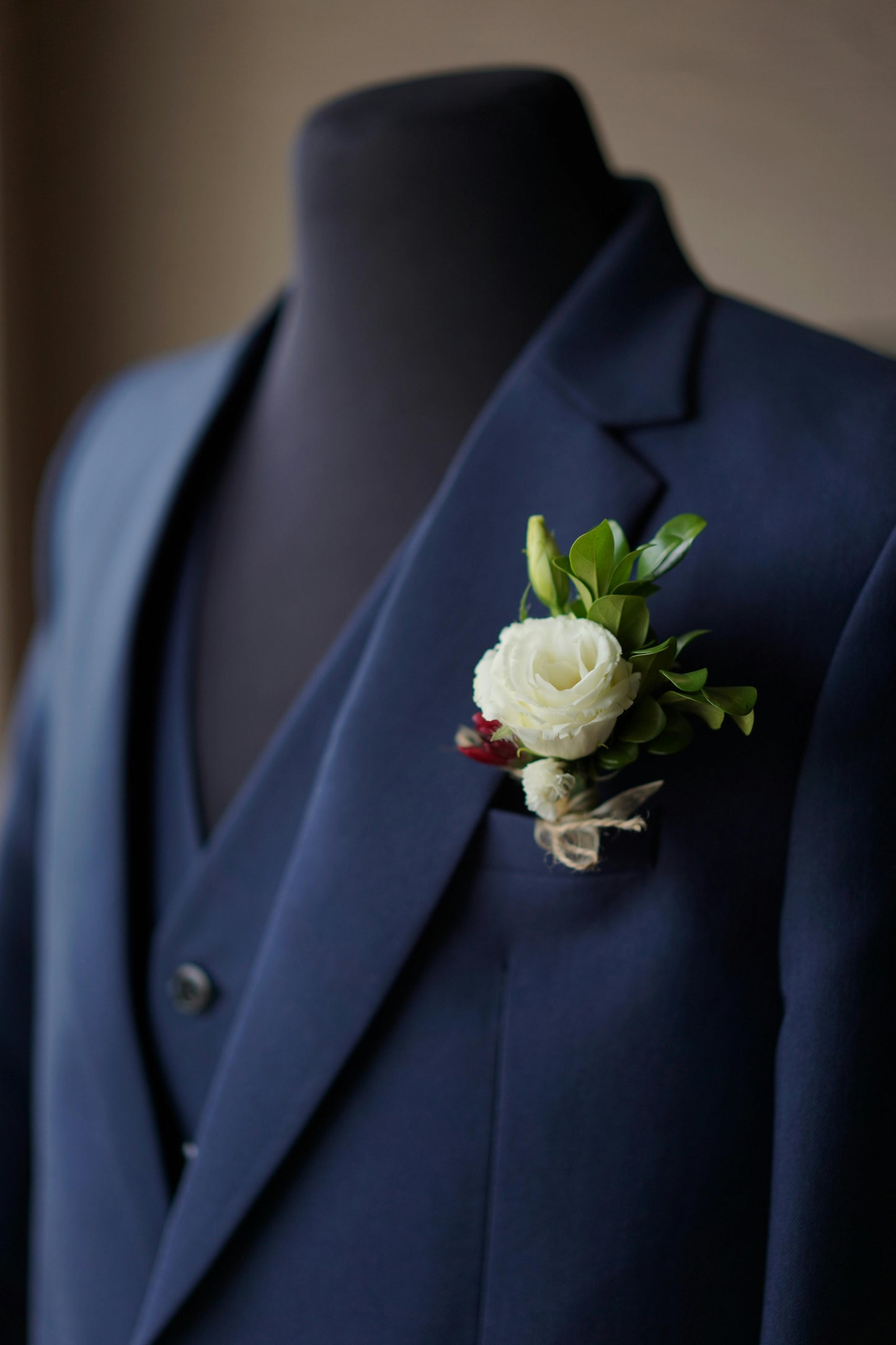 Boutonnieres | Wedding & Prom Flowers - Kvetka Flower